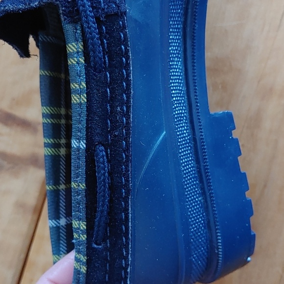 🇨🇦NWT Boys Baffin Navy Waterproof Duck Shoe Youth Size 1 - Picture 6 of 15